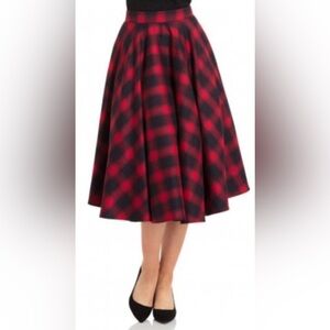 VOODOO VIXENS Sz S Plaid Red and Black Full Skirt with Pockets Unlined Zipper